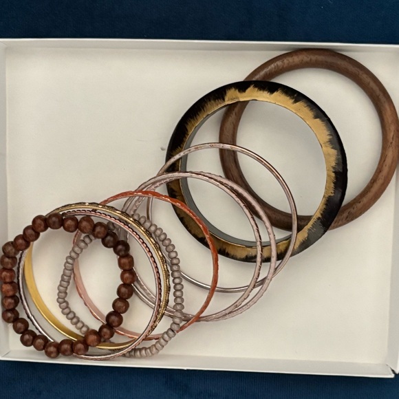 Accessories - Elegant Multi-Color Bangle Set